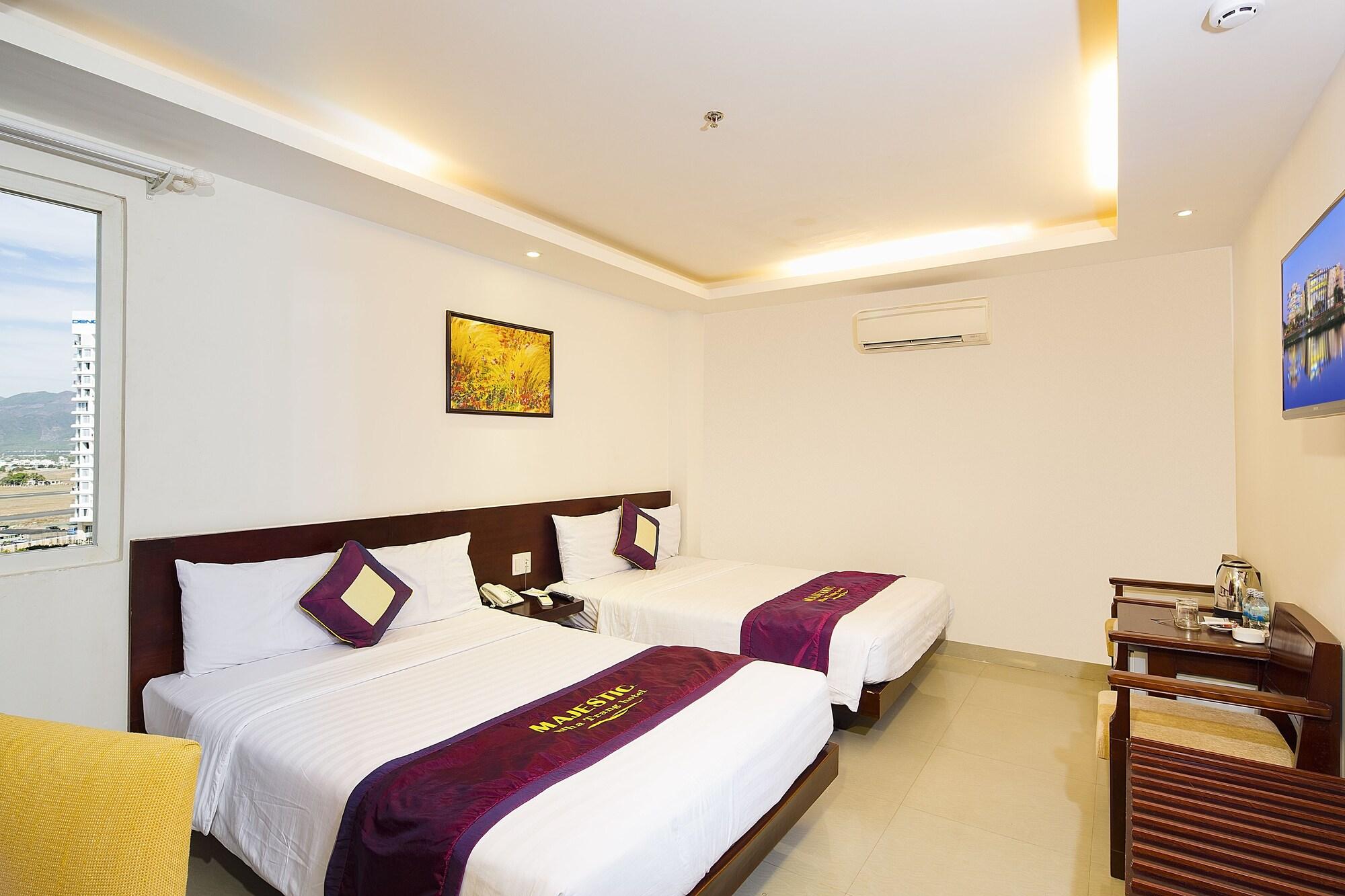 Majestic Nha Trang Hotel Екстериор снимка