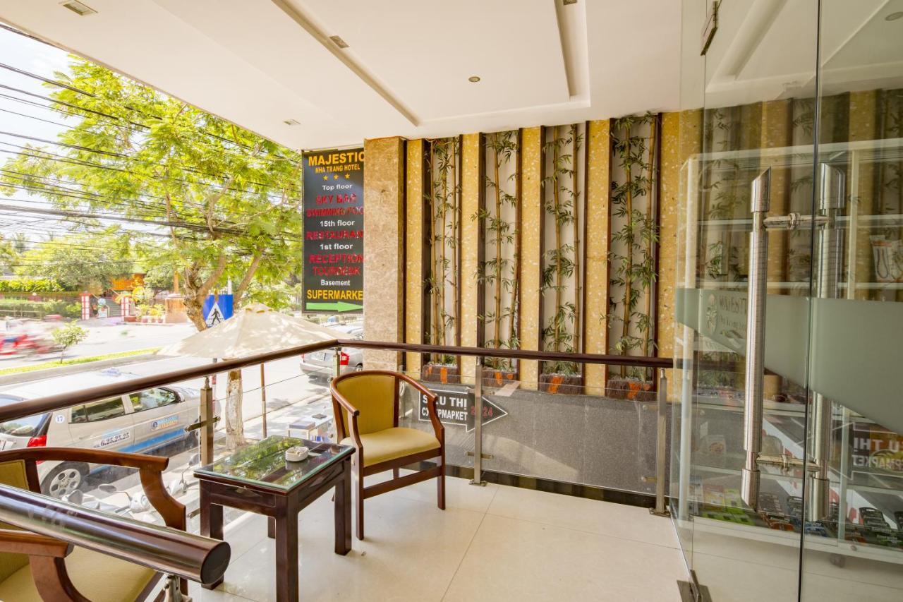Majestic Nha Trang Hotel Екстериор снимка